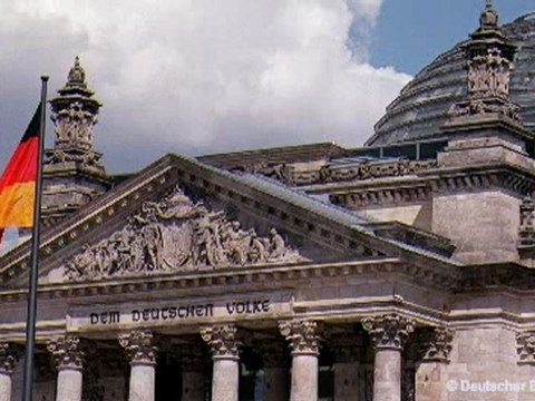 Bundesregierung verkauft Demokratie der Bürger in unter 1 Minute - Bundestag Abstimmung zum Meldewesen
