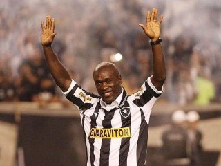 Ce but qui a fait se lever Clarence Seedorf !