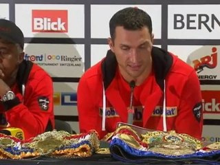 Wladimir Klitschko retains world heavyweight titles