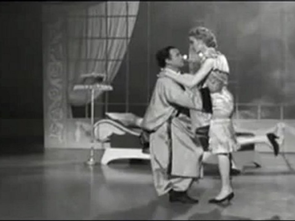 Tin Tan - Fumando Espero ( Tango )