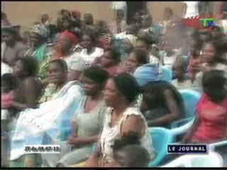 Campagne électorale de la candidate indépendante Yolande Dilou à Moungali 3