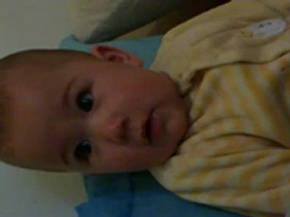 bébé qui rale et  hurle !!!!!!