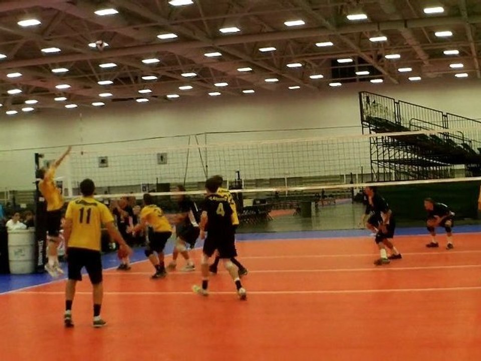 Ultimate Volleyball Club Boys 17 Blue Round 2 Match 5-Tiebreaker Team Rockstar 17-1 SC Part 3 of 3