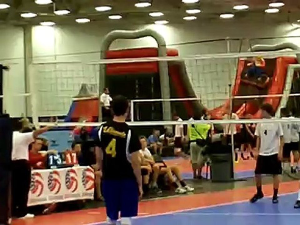 Ultimate Volleyball Club Boys 17 Blue Round 4 Match 1 Pipeline 17 Quiksilver (Great Lakes Region) Game 2