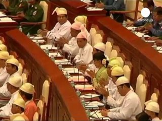 First parliamentary session for Aung San Suu Kyi