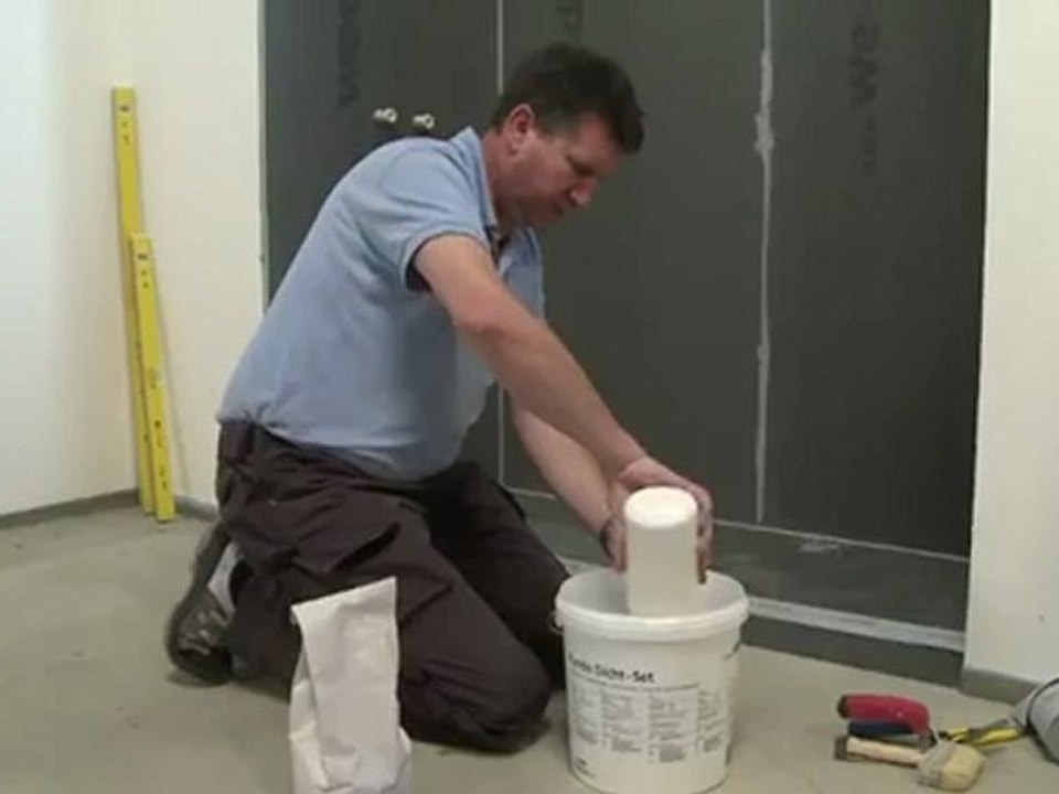 Douche à l'italienne avec les panneaux Wedi