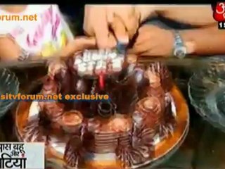 Bhavo Ki Happy Family - Diya Aur Bati Hum