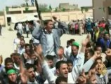 كتائب القذافي تواصل قصف مصراتة