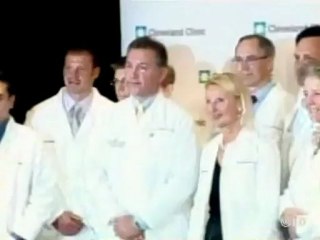 Transplantan el 80% de la cara de una mujer