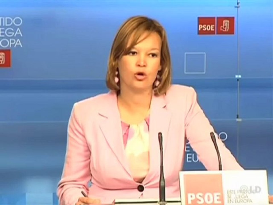 Pajín respalda a Elena Valenciano