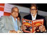 Amitabh Bachchan Promotes His New Blockbuster! - Bollywood News