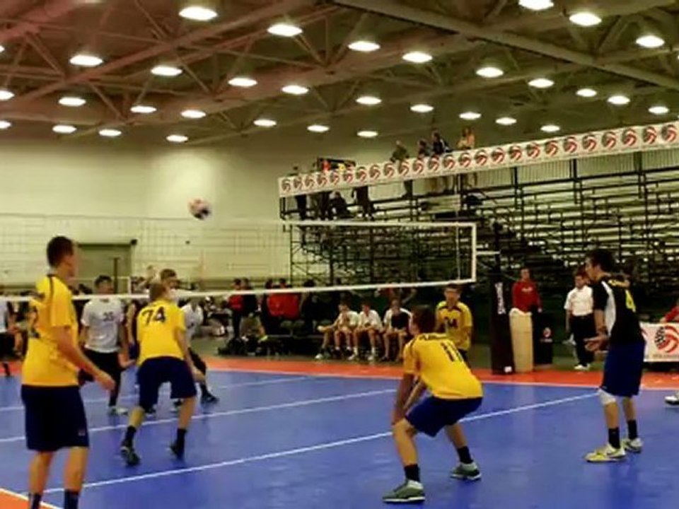 Ultimate Volleyball Club Boys 17 Blue Round 4 Match 1 Pipeline 17 Quiksilver (Great Lakes Region) Game 3