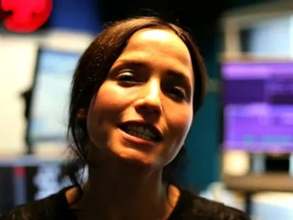 The Corrs' Andrea Corr on why U2's Bono & The Edge are "unique and incredible" - Q25