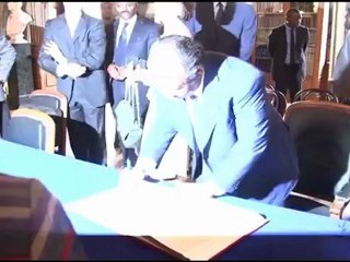 Visite du Président gabonais et de la Première Dame à l'Institut Pasteur