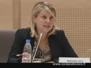 Nathalie Acs défend la motion du groupe FN sur l'injustice scolaire