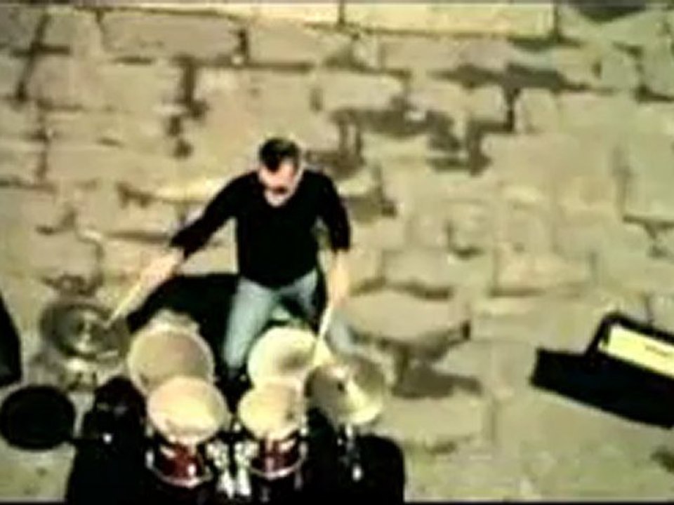 Gurup  Yol   "  SEVGİ YETMİYOR  YETMİYOR "