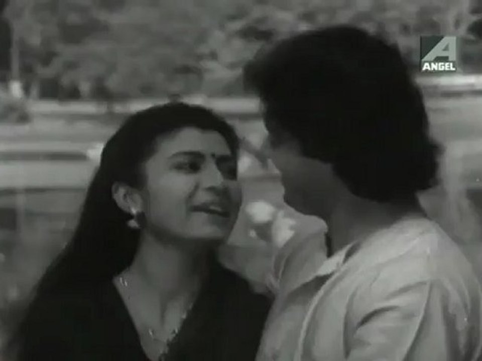 Hemanta Mukharjee & Hoimonti Sukla - Ami Jeno Eaikhne Nei- Surer Sathi