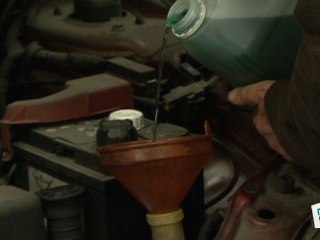 Comment vérifier niveau du liquide de refroidissement ?