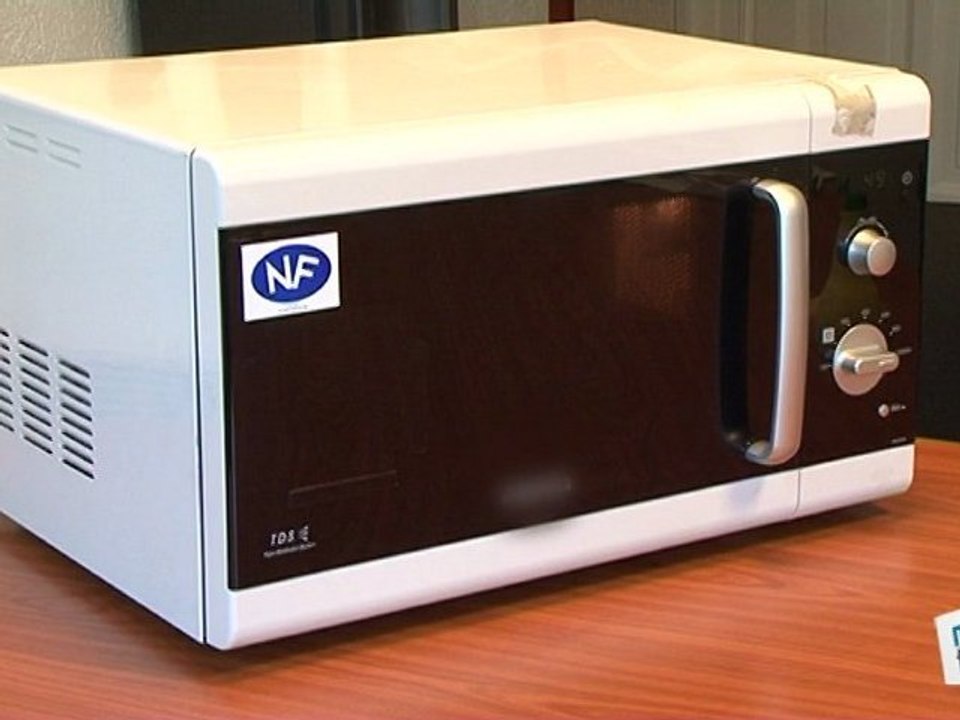 Comment nettoyer son four à micro-ondes ?