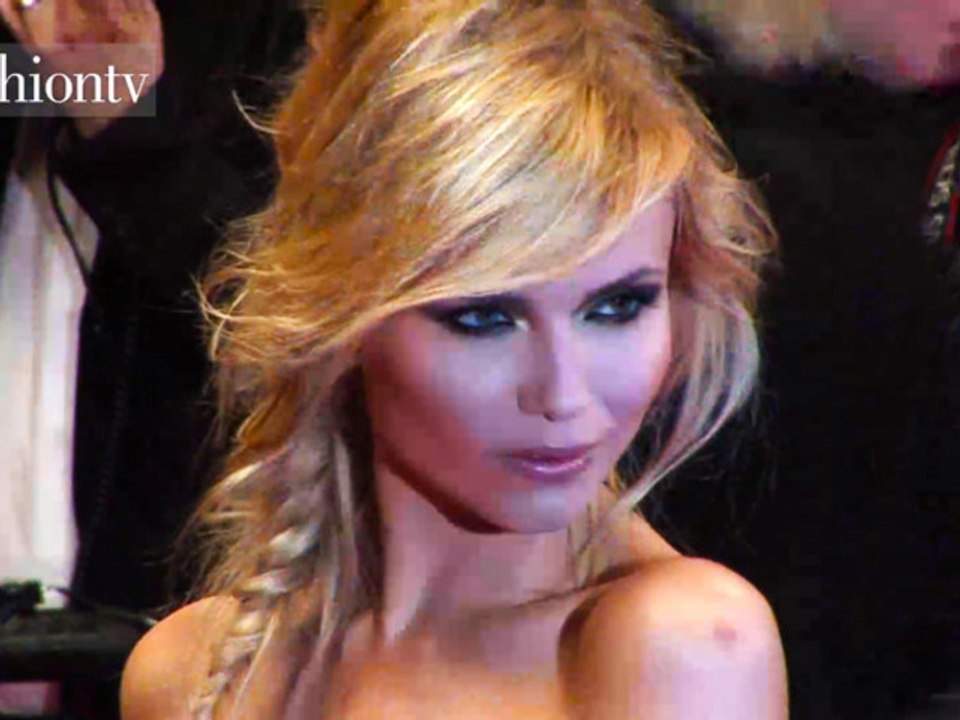 "Holy Motors" Red Carpet - Cannes 2012 | FashionTV