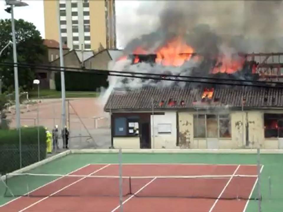 10 juillet 2012, Le stade Garibaldi détruit par un incendie