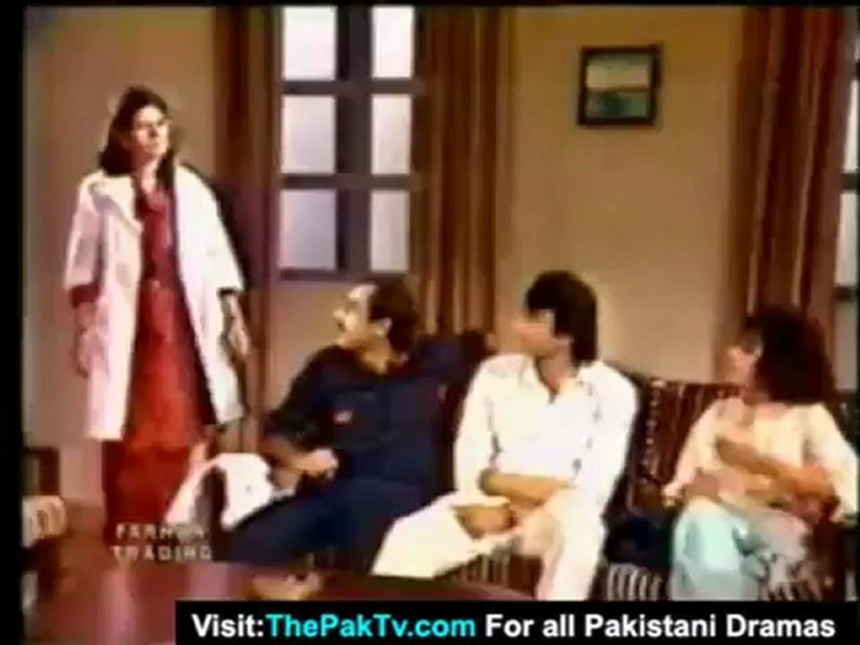Dhoop Kinaray - PTV Classic Drama - Part 3/8