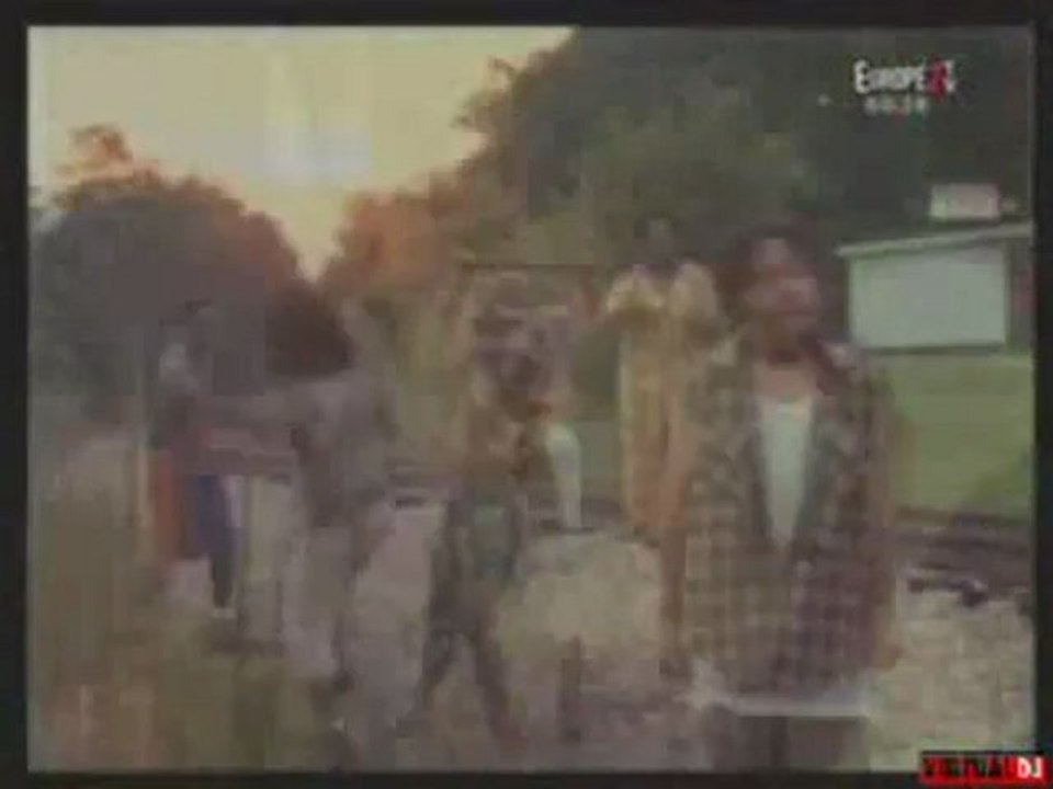 ARRESTED DEVELOPMENT - PEOPLE EVERYDAY(SLOWJAM MUSIC VIDEO)