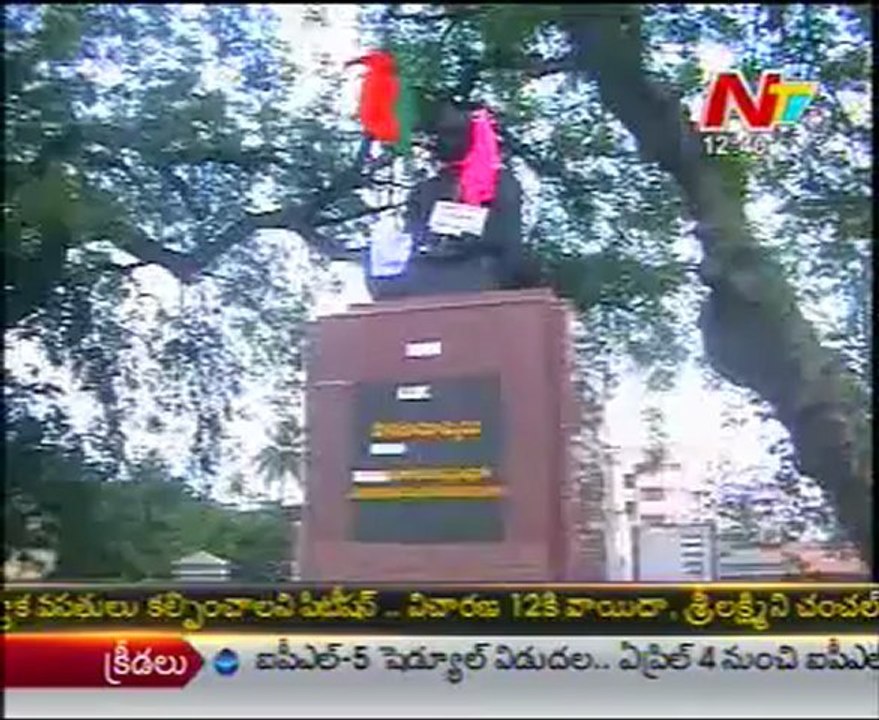 OFF THE RECORD: New Statues on Tank Bund