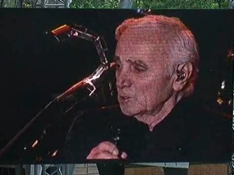 Charles Aznavour au festival de Poupet 2012