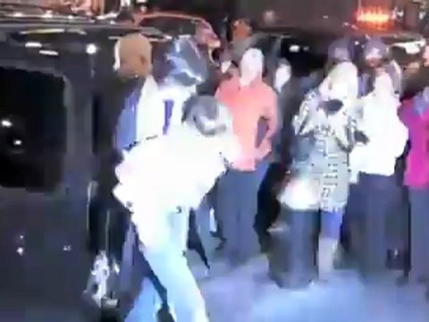 Tom Cruise Arrives On Set