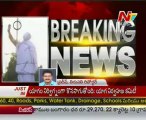 YSR statues covered at Tirupati