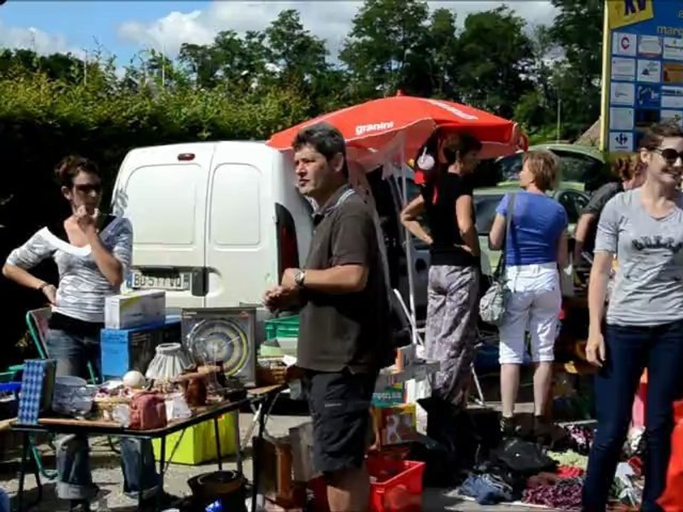 Vide-Grenier du RCHB. St-Bénigne juillet 2012.
