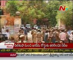 Y S Jagan moving to CBI court - Visuals