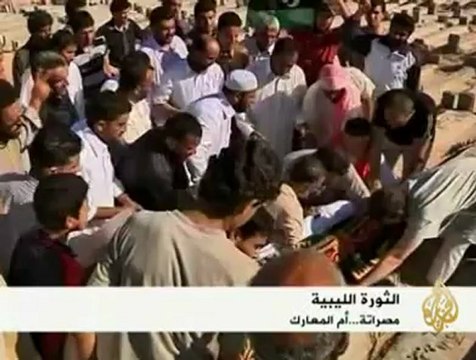 كتائب القذافي تقصف منطقة الدافنية غرب مصراتة