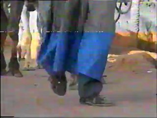 «Marathonien des sables, Lahcen Ahansal, enfant nomade et star du désert»