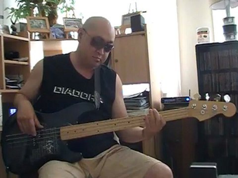 Stop loving you Toto basscover3 Bob Roha