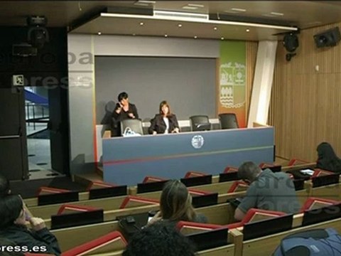 Mendia esperará la letra pequeña de recortes