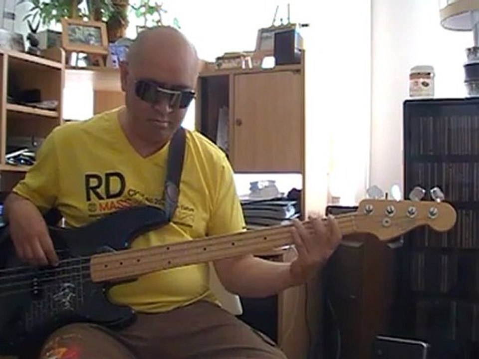 Mas que nada Brazil 66 Sergio Mendez basscover bob roha