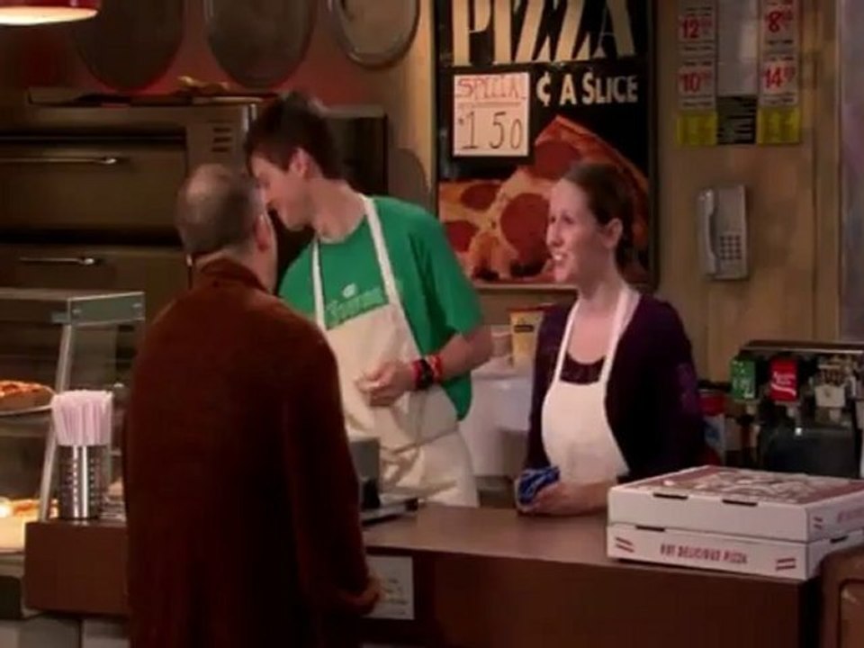 Lucky Louie - Free pizza