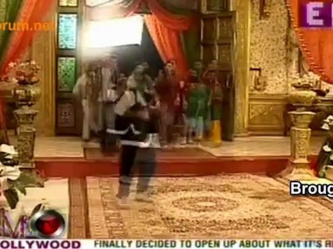 Alvida Karan Aabha - Yahan Main Ghar Ghar Kheli