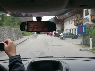 Τζεμπούρ, Σουμπίνιο και Ντιόγκο επιστρέφουν με τα πόδια στο ξενοδοχείο (12/7)