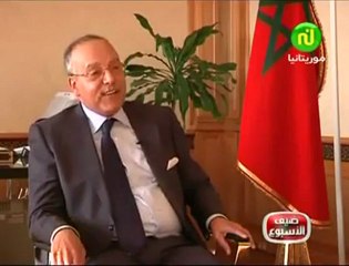 كارثة حقيقية وزير مغربي يرى الملك على القمر