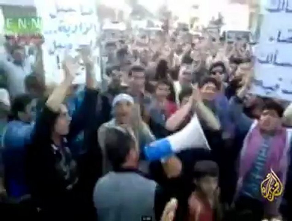 الجيش السوري يقتحم المنازل في مدينة حماة