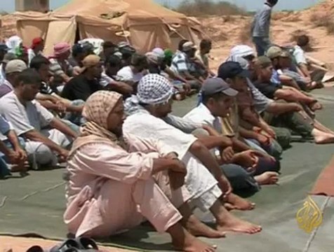 كتائب القذافي تدمر مساجد مصراتة