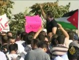 مسيرة مؤيدة للنظام الأردني وأخرى معارضة