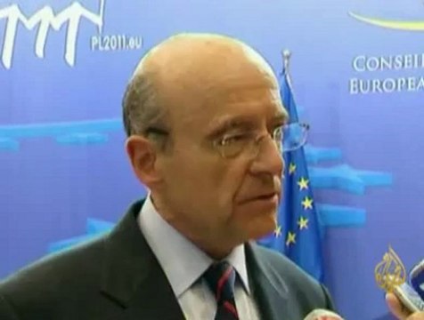 معارك مستمرة بين والثوار وكتائب القذافي في البريقة