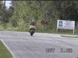 MOTO HONDA VTR 1000 WHEELING CRASH