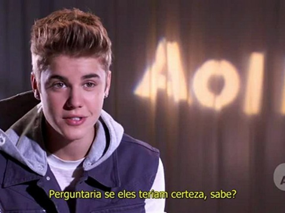 Justin Bieber fala sobre seus irmãos no showbiz para AOL Music [LEGENDADO]