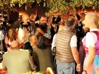 Oktoberfest Reporterin