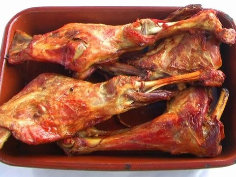 Asador Restaurante Jardín de la Condesa, para comer en Chinchón. Bodas, Bautizos y Comuniones uj